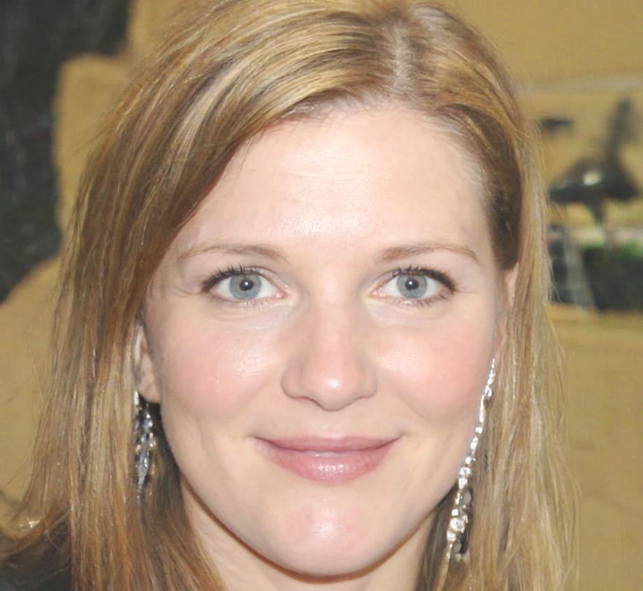 Portraitfoto von Lotte Thiemann